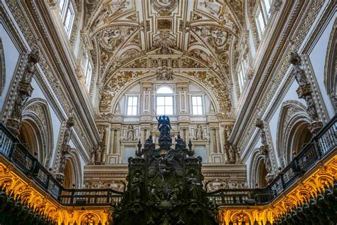 Mezquita-Catedral de Córdoba, Bir Mimari Şaheseri ve Tarihin Tanığı!